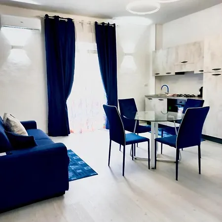Stefy's House, Blu